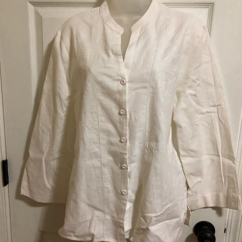 White floral embroidery nehru collar shirt